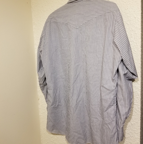 Vintage Ranch & Town Snap Button-Up - Picture 5 of 5